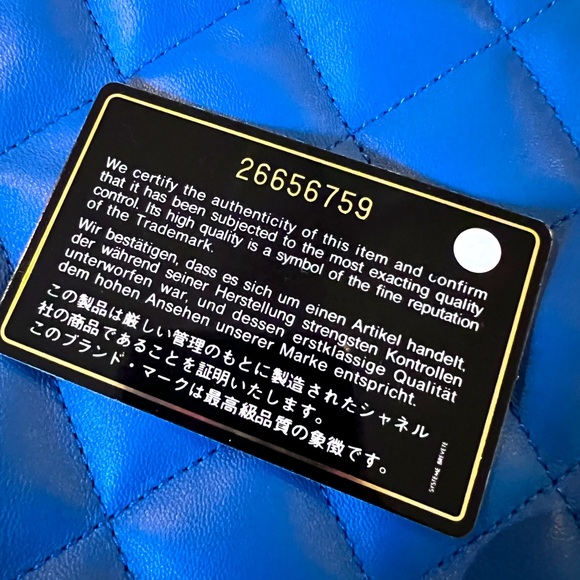 CHANEL ~ Large 31 Shopping Bag - 100% Authentication Inculded - Picture 4 of 16